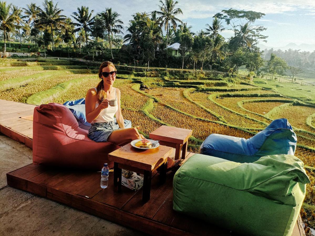 Peraja Bungalows Loyok Sangyang Exterior foto