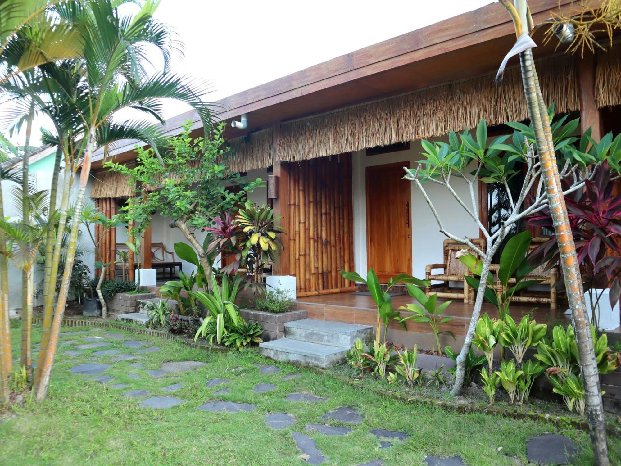 Peraja Bungalows Loyok Sangyang Quarto foto